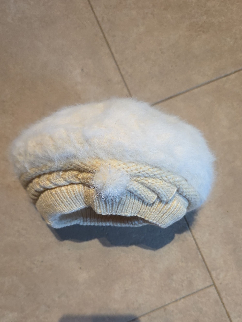 Girl's Cozy Faux Fur Knit Beret - Cream. Size S/M